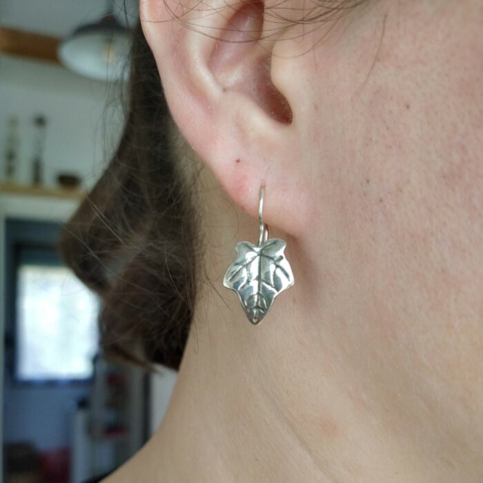 Boucles d'oreilles petites feuilles – Image 2