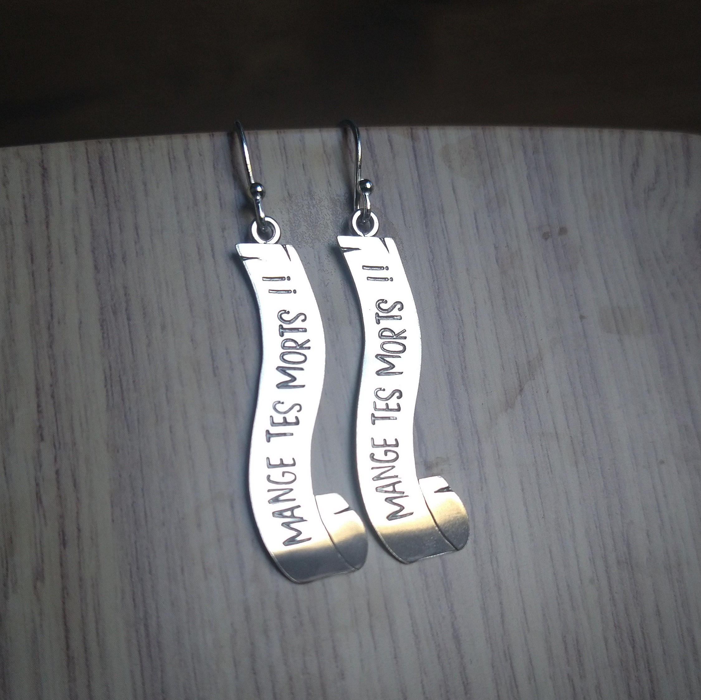 Boucles d'oreilles "Mange tes morts !" – Image 4