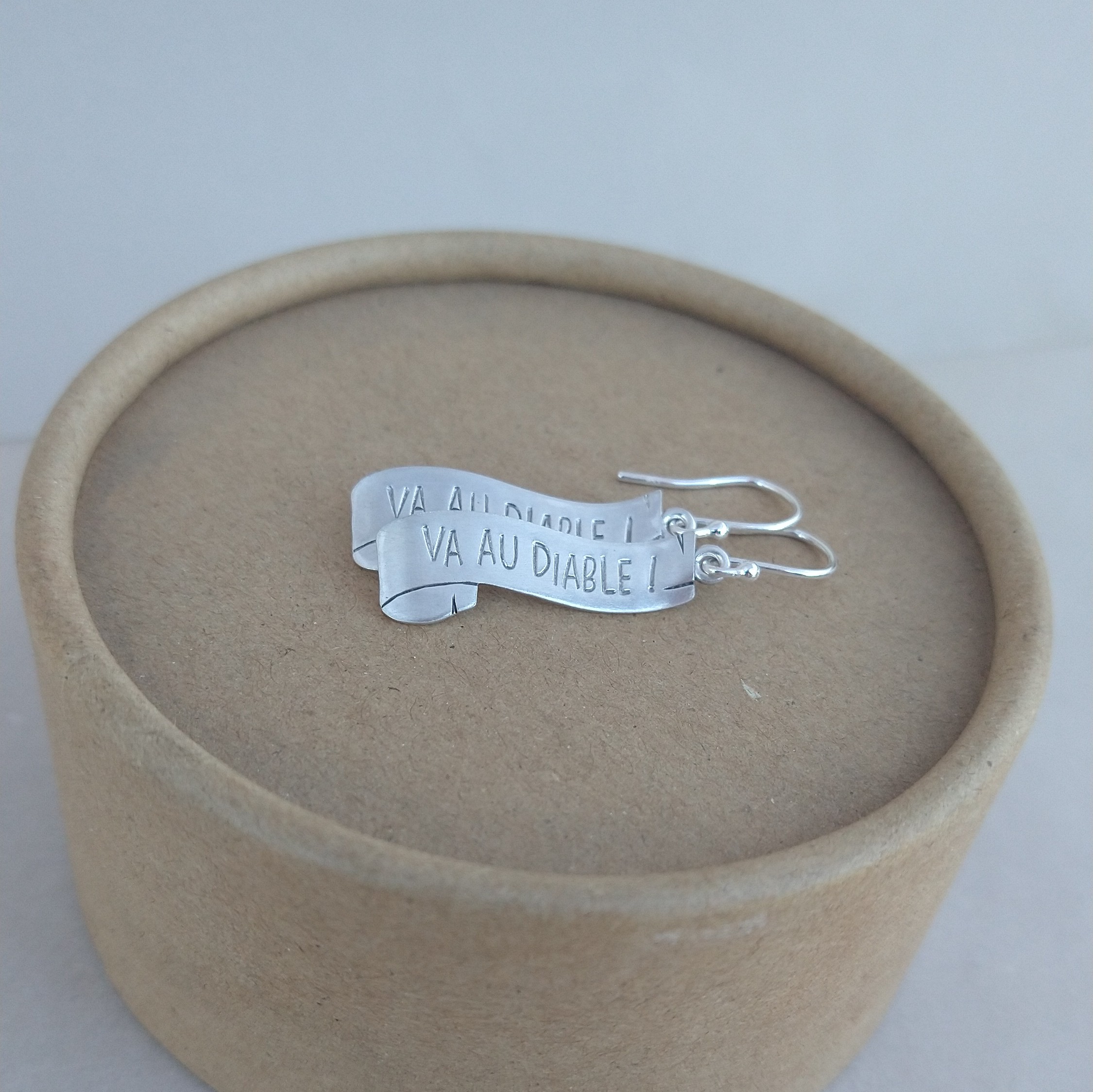 Boucles d'oreilles "Va au Diable !"