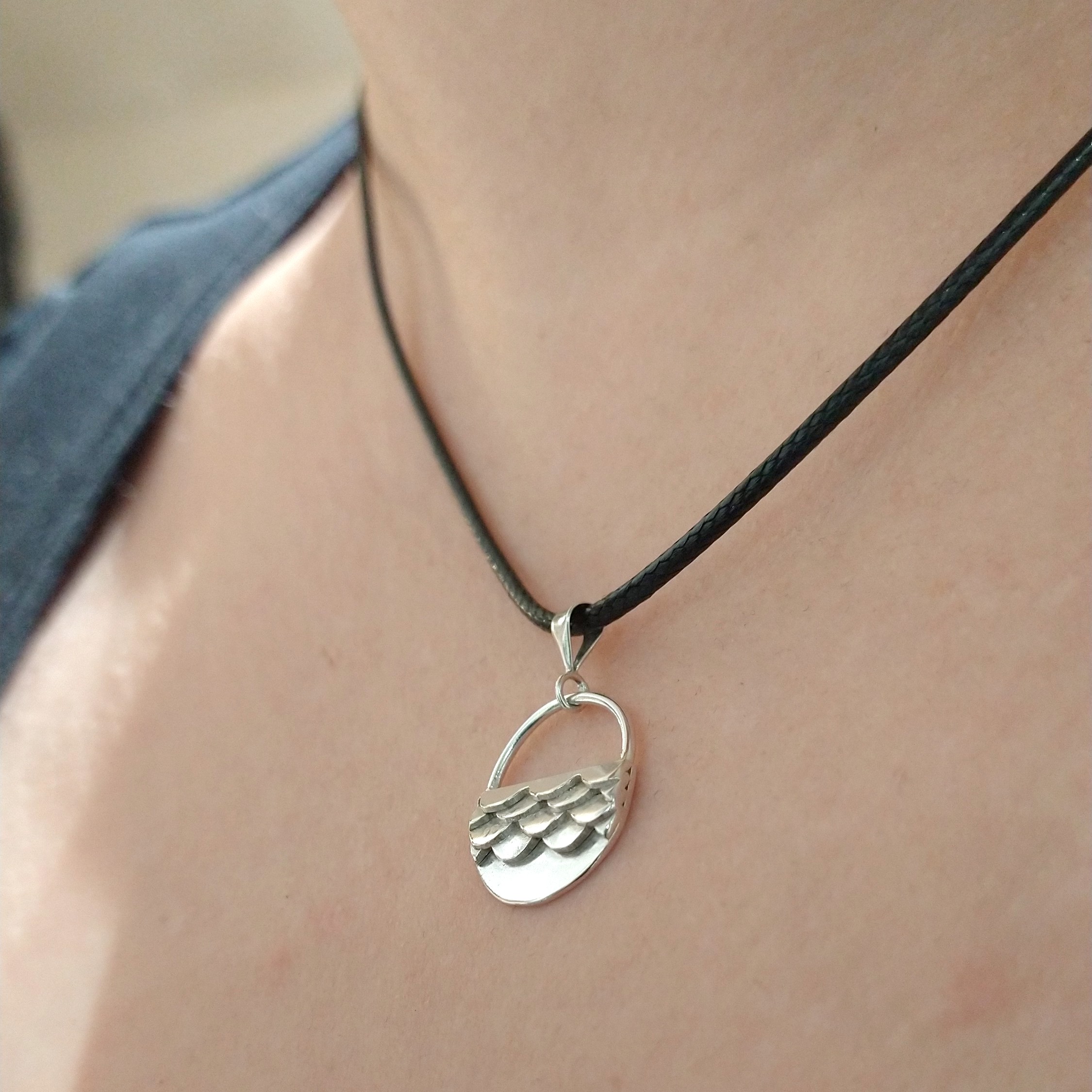 Pendentif écailles – Image 2